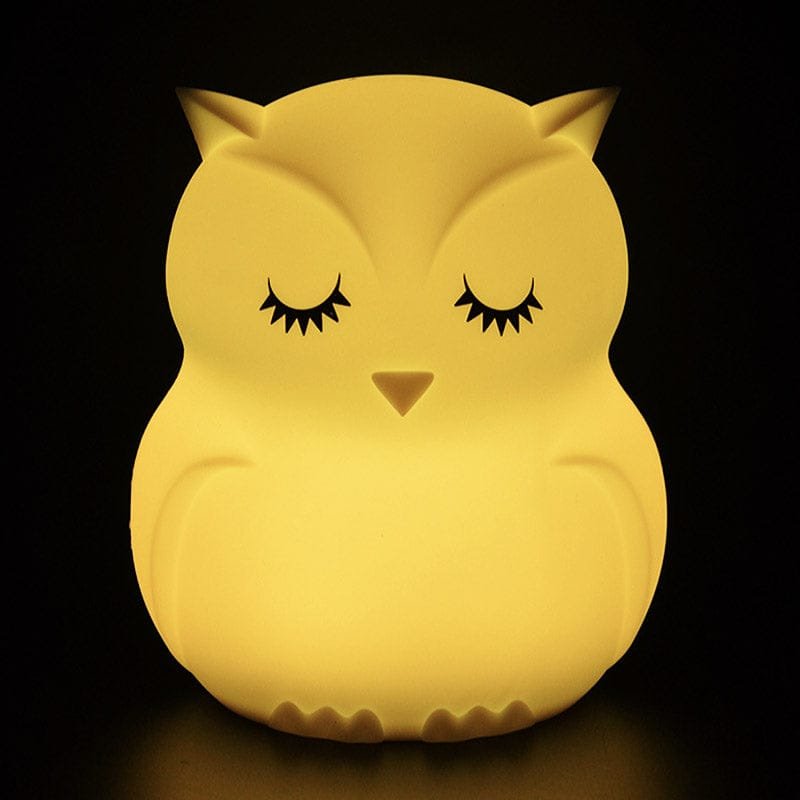 Veilleuse Hibou Apaisante qui Permet Aux Enfants de S'endormir Sereinement 1 veilleuse hibou éclaire une chambre dans le noir