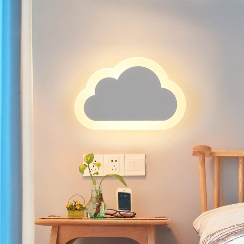 Applique murale nuage dans une chambre d'enfant