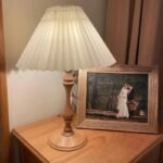lampe de chevet bois tourne au style boheme chic 524 1
