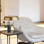Lampe de Chevet Design Industriel en Marbre et Laiton Doré