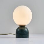 lampe de chevet design noir en marbre pour une ambiance moderne 348 1