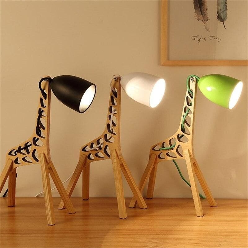 les lampes de chevet moderne bois girafe allumées