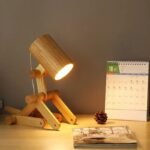 lampe de chevet pied bois minimaliste au style retro 290 2
