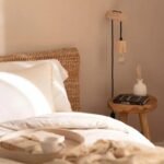 lampe de chevet suspendu bois torse au design moderne et eclairant 944 2
