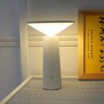 Lampe de Chevet Tactile Blanche Led pour une Ambiance Apaisante