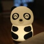 Veilleuse Bébé Panda pour une Ambiance Calme et Décorative