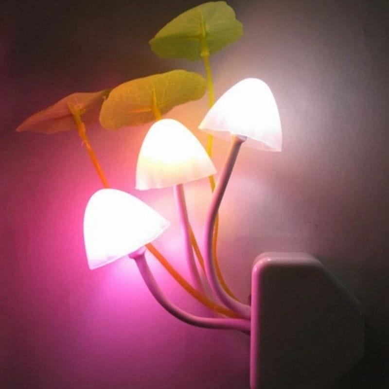 Veilleuse Champignon Lumineux pour la Chambre de votre Enfant 1 Veilleuse champignon lumineux branchée à une prise murale