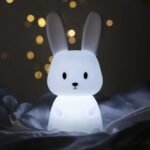 veilleuse enfant lapin eclairez les nuits de votre petit 235 1