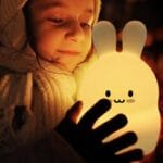 Veilleuse Lapin Bébé pour des Nuits Apaisantes et Douces