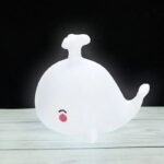 veilleuse lumineuse baleine pour des nuits douces et apaisantes 809 1