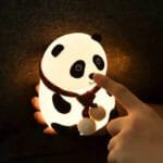 Veilleuse Panda Lumineux pour une Atmosphère Chaleureuse et Apaisante